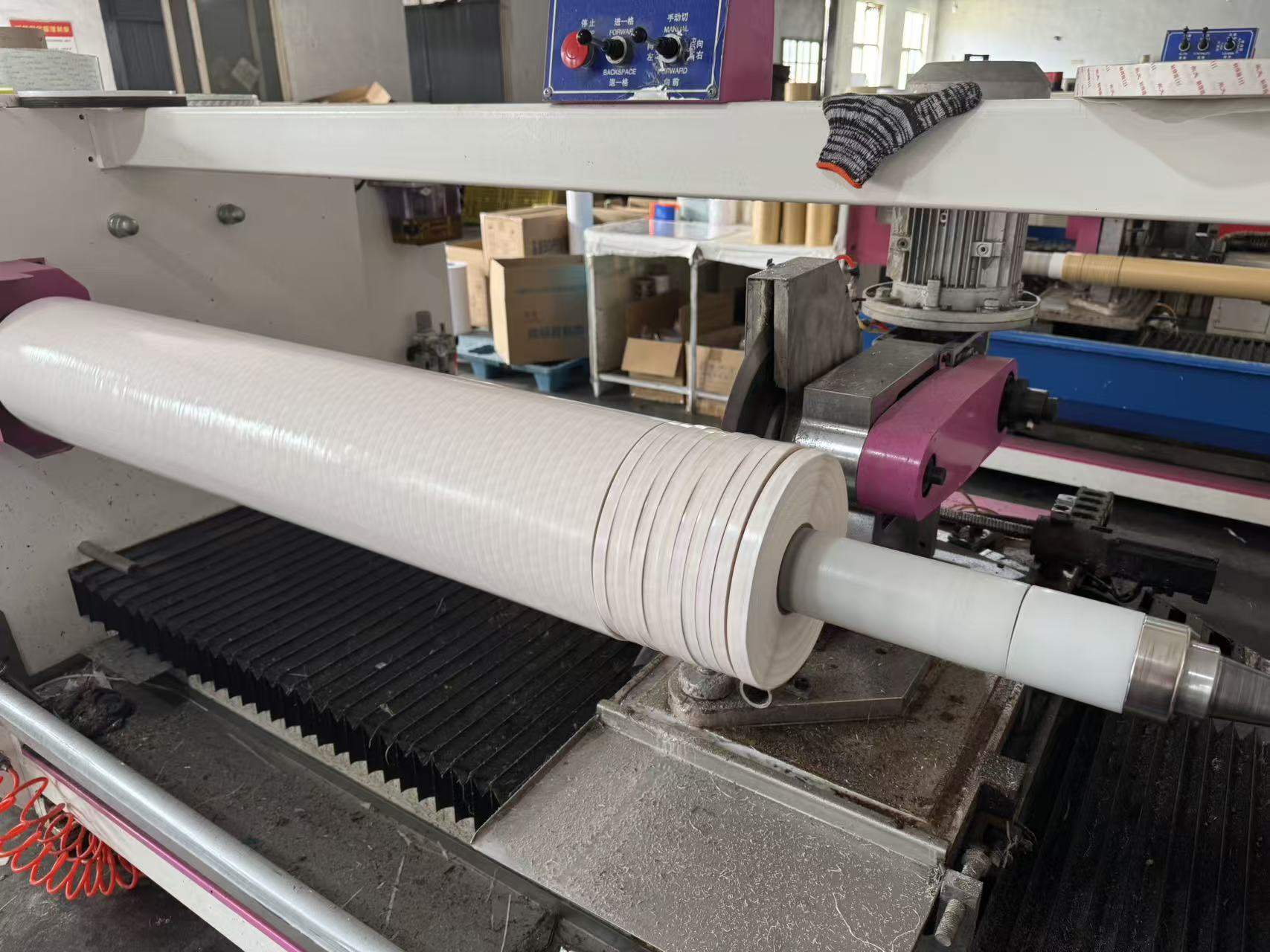 Warm Staff Salon Activates Vitality for Industrial Adhesive Tape Manufacturing Teams